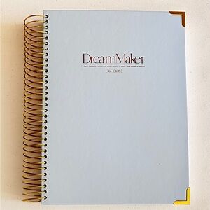 NWOT. DreamMaker A Daily Planner 365 DAYS